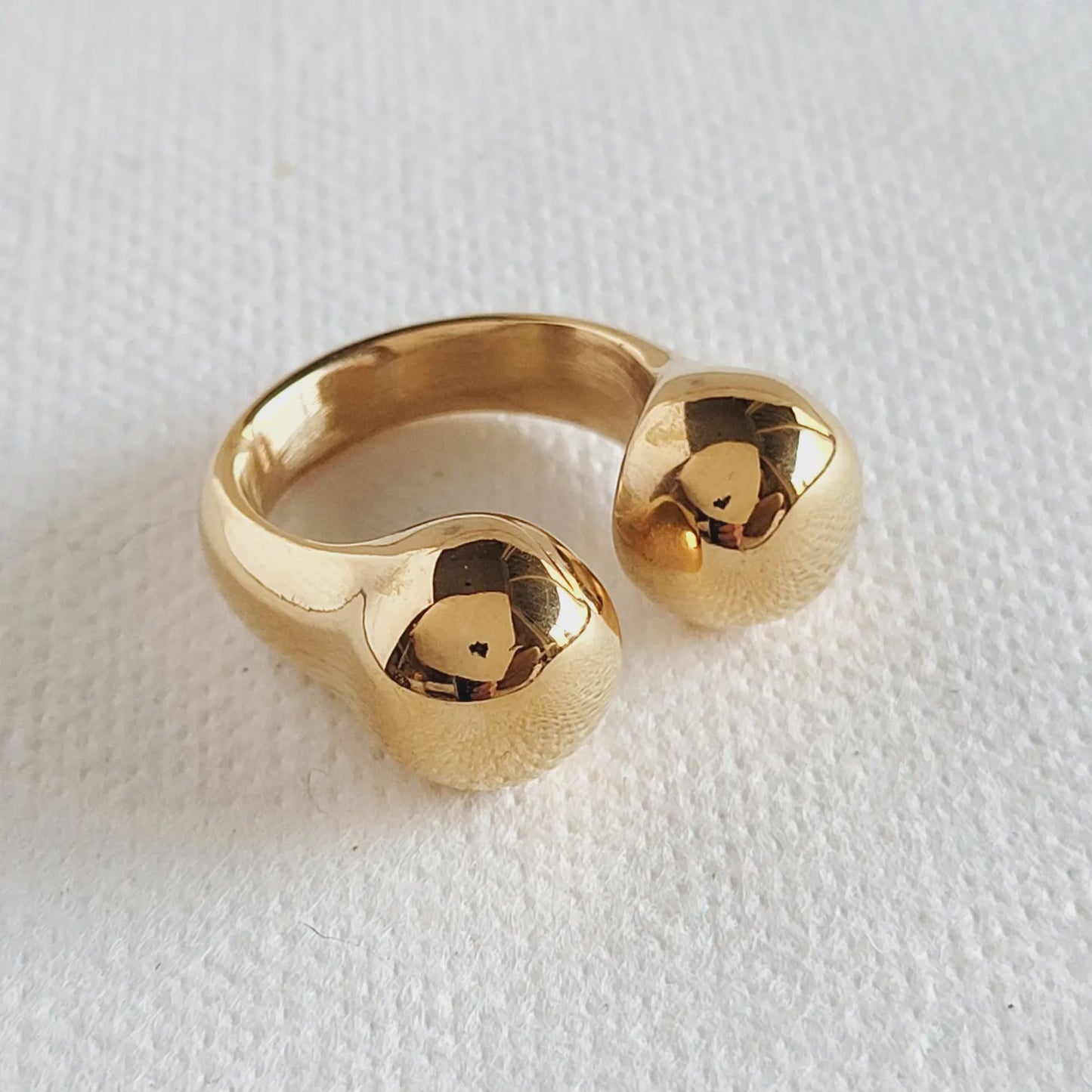 18k Gold Orb Chucky Ring