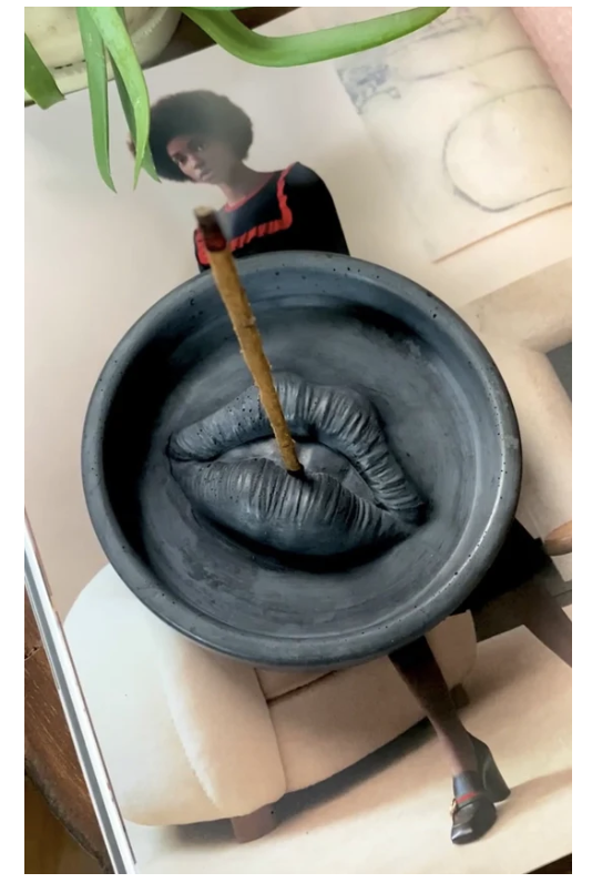 Lips Incense Holder - Black
