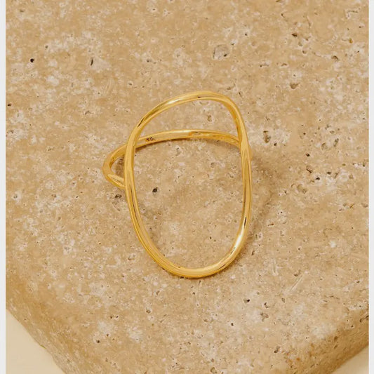Curved Oval Ring